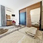 London Apartment